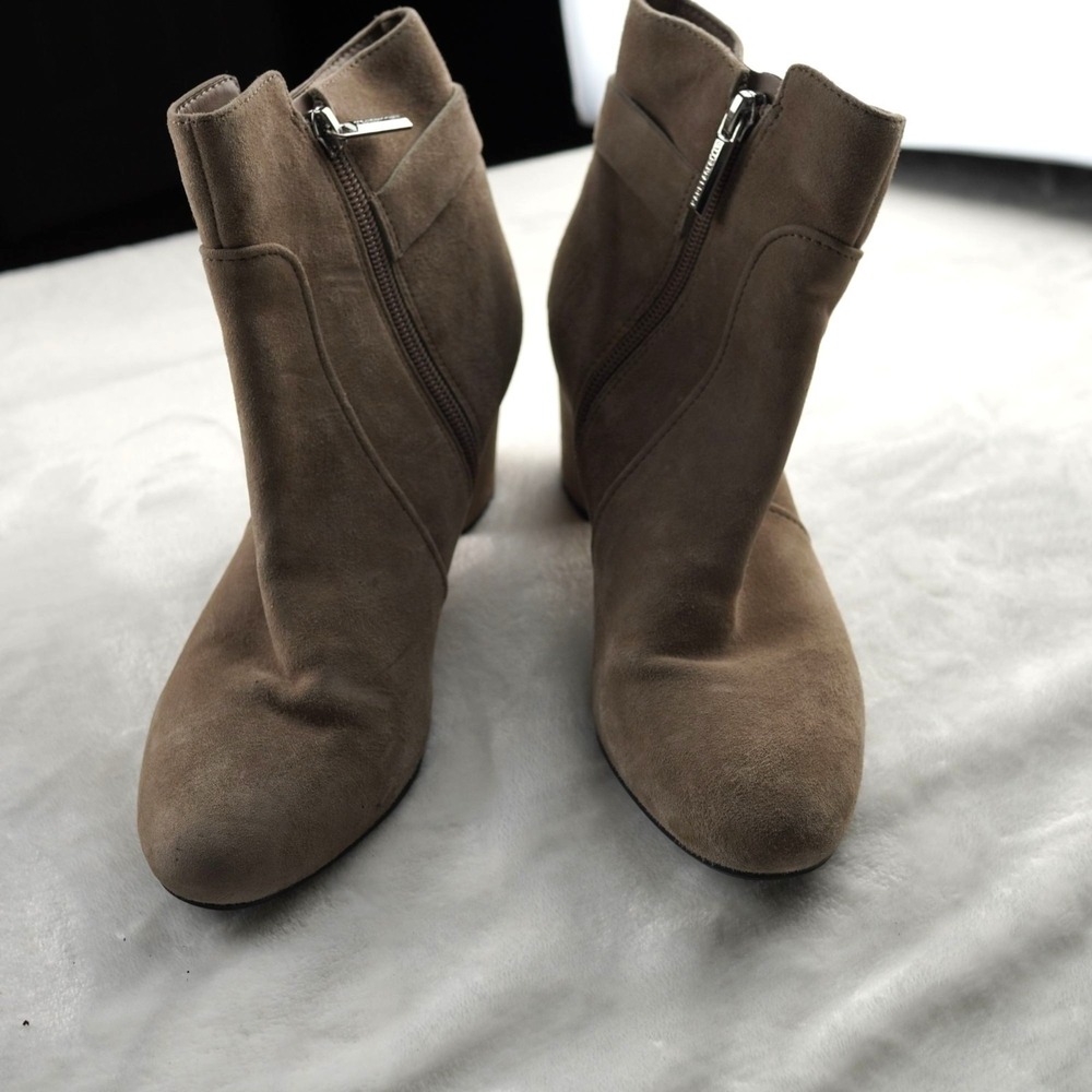 Karl Lagerfeld Paris Cosette Ankle Boots Women 6 Suede Buckle Block Heel Taupe
